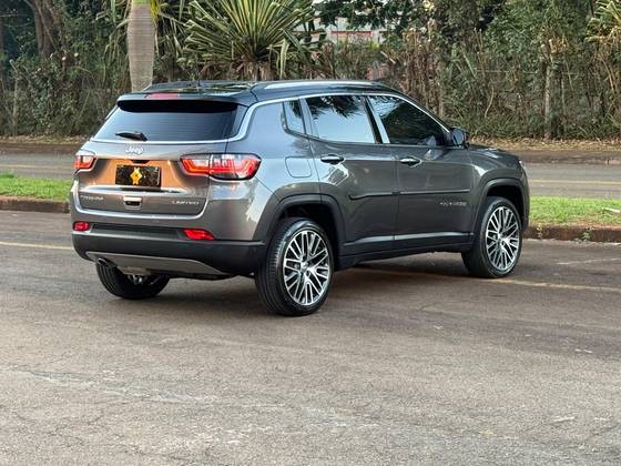 JEEP COMPASS 2.0 TD350 TURBO DIESEL LIMITED AT9 — foto 4