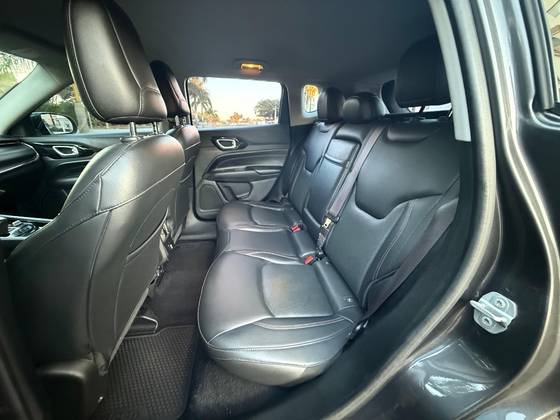 JEEP COMPASS 2.0 TD350 TURBO DIESEL LIMITED AT9 — foto 9