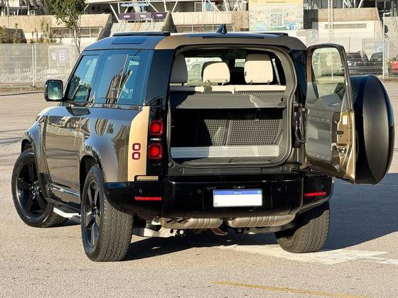 LAND ROVER DEFENDER 3.0 D300 TURBO DIESEL MHEV 90 S AWD AUTOMÁTICO — foto 4