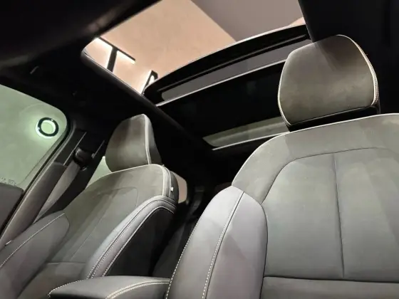 VOLVO XC40 P6 RECHARGE ELECTRIC PLUS — foto 12