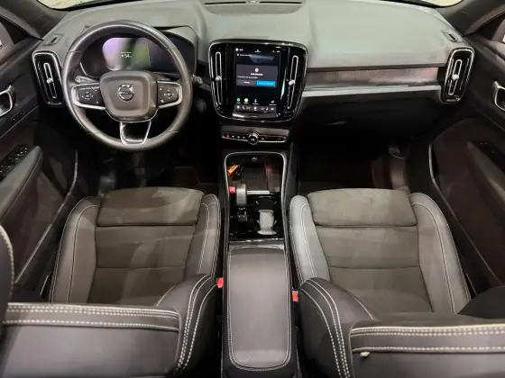 VOLVO XC40 P6 RECHARGE ELECTRIC PLUS — foto 17
