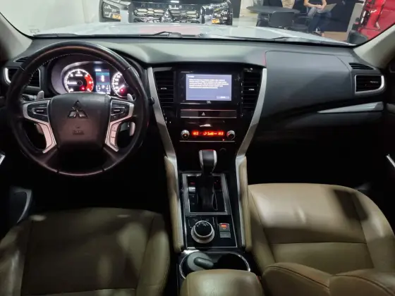 MITSUBISHI PAJERO SPORT 2.4 16V MIVEC TURBO DIESEL HPE AWD AUTOMÁTICO — foto 11