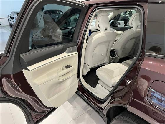 VOLVO EX90 P8 RECHARGE TWIN ELECTRIC PERFORMANCE ULTRA AWD — foto 19
