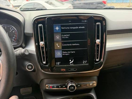 VOLVO XC40 2.0 T4 GASOLINA MOMENTUM GEARTRONIC — foto 11