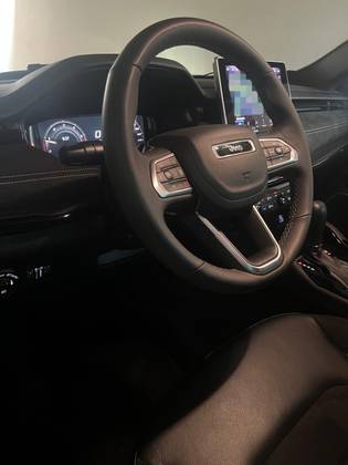 JEEP COMMANDER 2.0 HURRICANE 4 TURBO GASOLINA BLACKHAWK AT9 — foto 7
