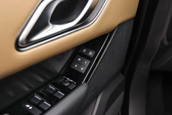 LAND ROVER RANGE ROVER VELAR 2.0 P400E PHEV R-DYNAMIC HSE AUTOMÁTICO — foto 15