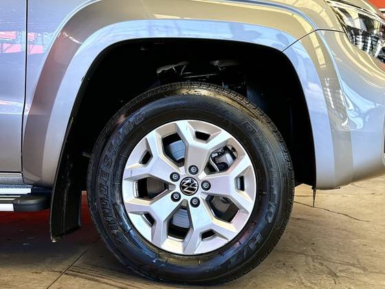 VOLKSWAGEN AMAROK 3.0 V6 TDI DIESEL COMFORTLINE CD 4MOTION AUTOMÁTICO — foto 14