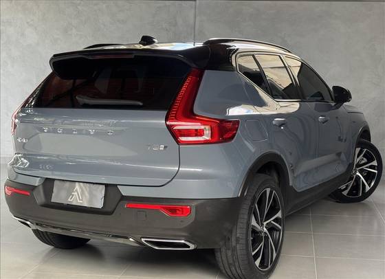 VOLVO XC40 1.5 T5 RECHARGE R-DESIGN GEARTRONIC — foto 10