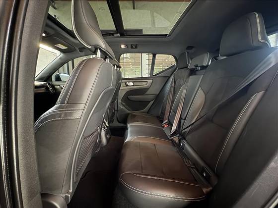 VOLVO XC40 1.5 T5 RECHARGE R-DESIGN GEARTRONIC — foto 14