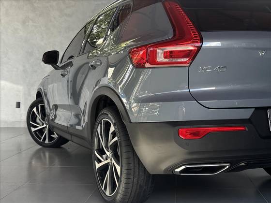 VOLVO XC40 1.5 T5 RECHARGE R-DESIGN GEARTRONIC — foto 19