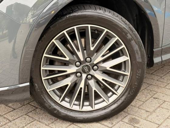 AUDI Q3 2.0 40 TFSI GASOLINA PERFORMANCE QUATTRO TIPTRONIC — foto 5