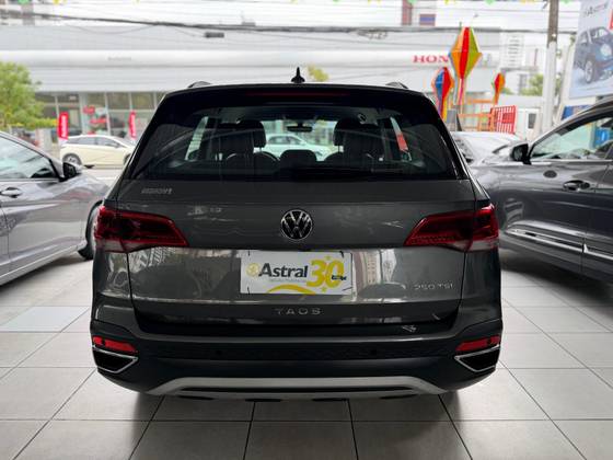 VOLKSWAGEN TAOS 1.4 250 TSI TOTAL FLEX COMFORTLINE AUTOMÁTICO — foto 2