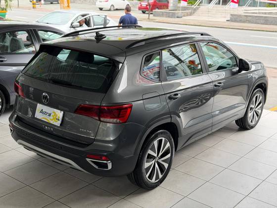 VOLKSWAGEN TAOS 1.4 250 TSI TOTAL FLEX COMFORTLINE AUTOMÁTICO — foto 6