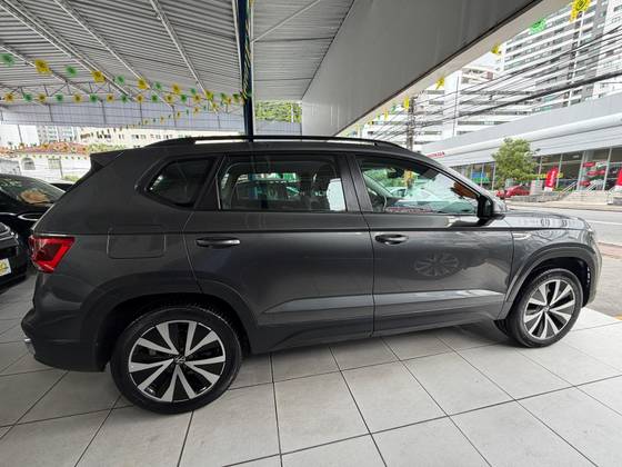 VOLKSWAGEN TAOS 1.4 250 TSI TOTAL FLEX COMFORTLINE AUTOMÁTICO — foto 17