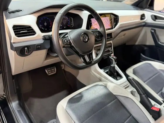 VOLKSWAGEN T-CROSS 1.4 250 TSI TOTAL FLEX HIGHLINE AUTOMÁTICO — foto 8