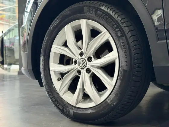 VOLKSWAGEN TIGUAN 1.4 250 TSI TOTAL FLEX ALLSPACE COMFORTLINE TIPTRONIC — foto 10