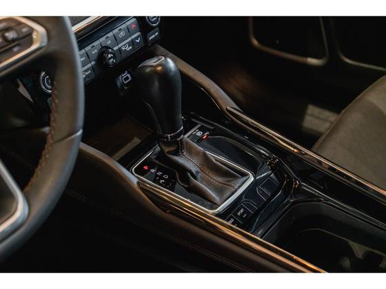JEEP COMMANDER 1.3 T270 TURBO FLEX OVERLAND AT6 — foto 10