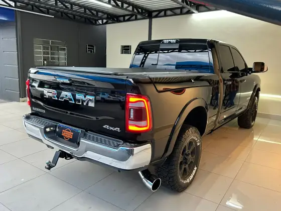 RAM 2500 6.7 I6 TURBO DIESEL LARAMIE CD 4X4 AUTOMÁTICO — foto 7
