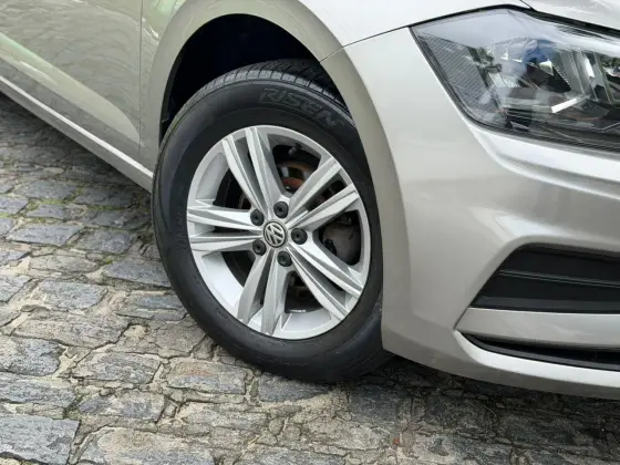 VOLKSWAGEN POLO 1.0 200 TSI COMFORTLINE AUTOMÁTICO — foto 6