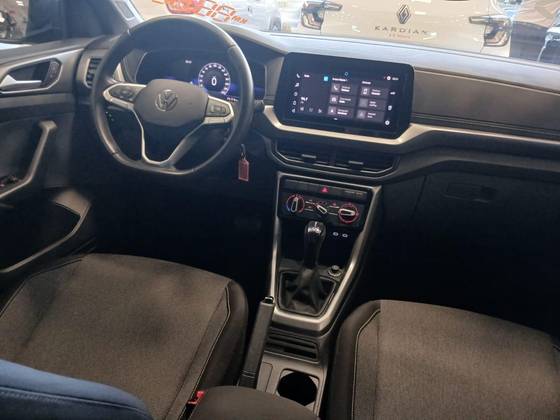VOLKSWAGEN T-CROSS 1.0 200 TSI TOTAL FLEX AUTOMÁTICO — foto 17