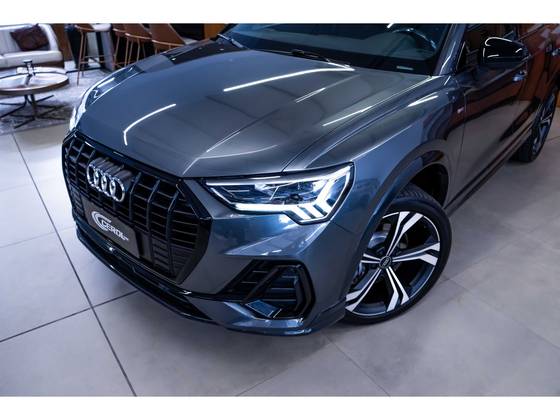 AUDI Q3 2.0 40 TFSI GASOLINA PERFORMANCE BLACK QUATTRO TIPTRONIC — foto 4