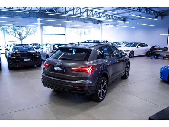 AUDI Q3 2.0 40 TFSI GASOLINA PERFORMANCE BLACK QUATTRO TIPTRONIC — foto 15