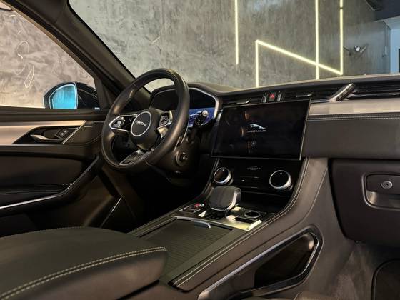 JAGUAR F-PACE 2.0 P400E PHEV R-DYNAMIC SE AWD AUTOMÁTICO — foto 12