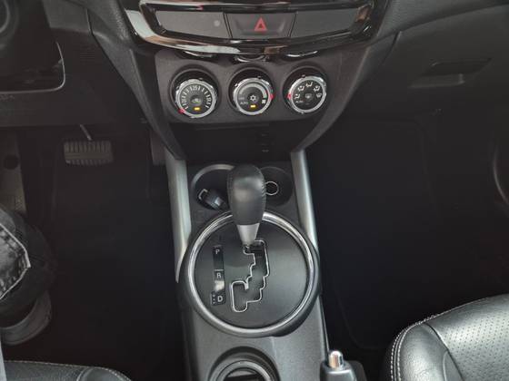 MITSUBISHI OUTLANDER 2.0 MIVEC GASOLINA HPE AUTOMÁTICO — foto 12