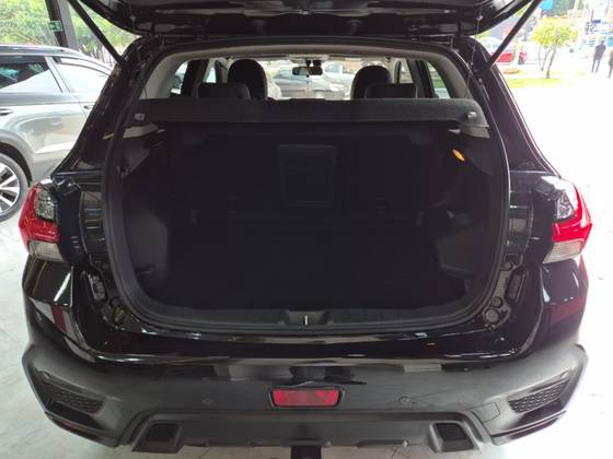 MITSUBISHI OUTLANDER 2.0 MIVEC GASOLINA HPE AUTOMÁTICO — foto 17