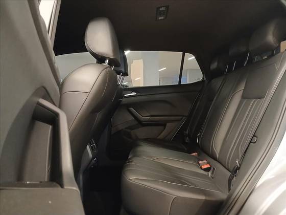 VOLKSWAGEN T-CROSS 1.4 250 TSI TOTAL FLEX HIGHLINE AUTOMÁTICO — foto 8