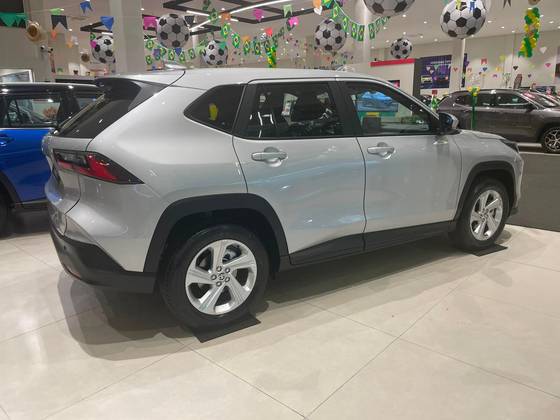 TOYOTA YARIS CROSS 1.5 VVT-I FLEX XR CVT — foto 3