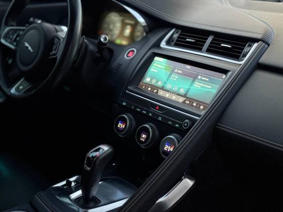 JAGUAR E-PACE 2.0 16V P200 GASOLINA R-DYNAMIC S AWD AUTOMÁTICO — foto 14