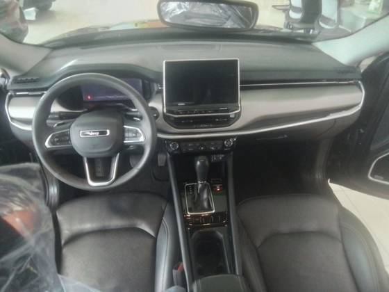 JEEP COMPASS 1.3 T270 TURBO FLEX LONGITUDE AT6 — foto 9