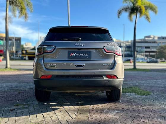 JEEP COMPASS 2.0 16V DIESEL LONGITUDE 4X4 AUTOMÁTICO — foto 8