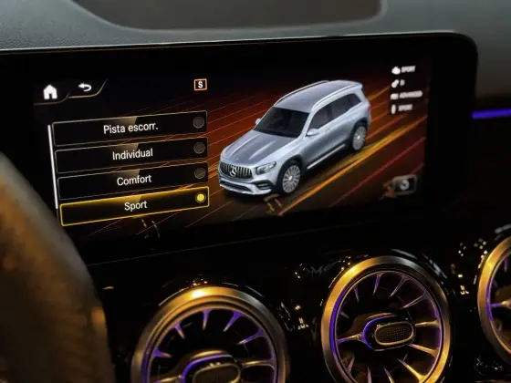 MERCEDES-BENZ GLB 35 AMG 2.0 CGI GASOLINA 4MATIC SPEEDSHIFT — foto 14