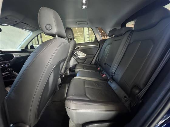 AUDI Q3 1.4 35 TFSI GASOLINA PRESTIGE PLUS S TRONIC — foto 18