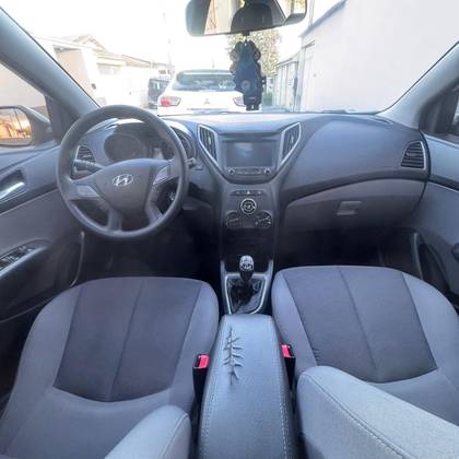 HYUNDAI HB20S 1.0 COMFORT PLUS 12V TURBO FLEX 4P MANUAL — foto 7