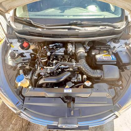 HYUNDAI HB20S 1.0 COMFORT PLUS 12V TURBO FLEX 4P MANUAL — foto 5