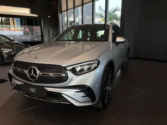 Carro 2.0 MHEV AMG LINE 4MATIC 9G-TRONIC