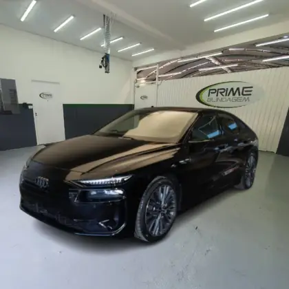 Carro 100 KW ELÉTRICO SPORTBACK PERFORMANCE BLACK
