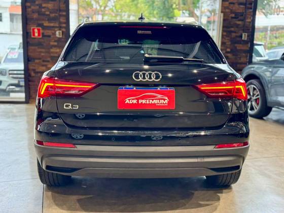 AUDI Q3 1.4 35 TFSI GASOLINA PRESTIGE PLUS S TRONIC — foto 5