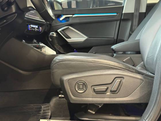 AUDI Q3 1.4 35 TFSI GASOLINA PRESTIGE PLUS S TRONIC — foto 10