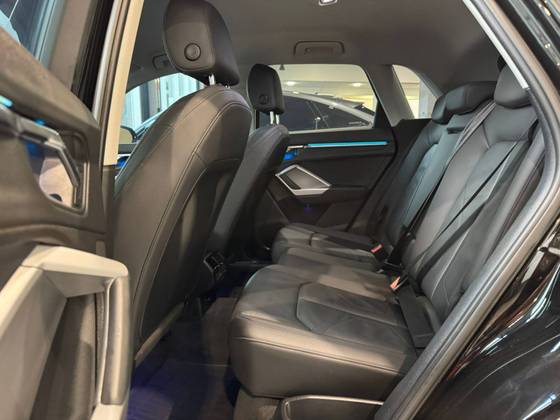 AUDI Q3 1.4 35 TFSI GASOLINA PRESTIGE PLUS S TRONIC — foto 16