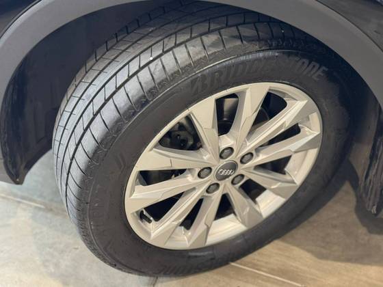 AUDI Q3 1.4 35 TFSI GASOLINA PRESTIGE PLUS S TRONIC — foto 17
