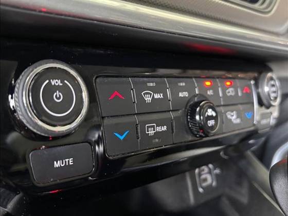JEEP COMPASS 2.0 TD350 TURBO DIESEL LONGITUDE AT9 — foto 13
