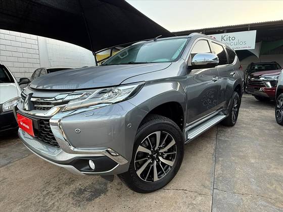 MITSUBISHI PAJERO SPORT 2.4 16V MIVEC TURBO DIESEL HPE AWD AUTOMÁTICO MITSUBISHI PAJERO SPORT 2.4 16V MIVEC TURBO DIESEL HPE AWD AUTOMÁTICO