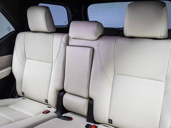 TOYOTA HILUX SW4 2.8 D-4D TURBO DIESEL DIAMOND 7L 4X4 AUTOMÁTICO — foto 12