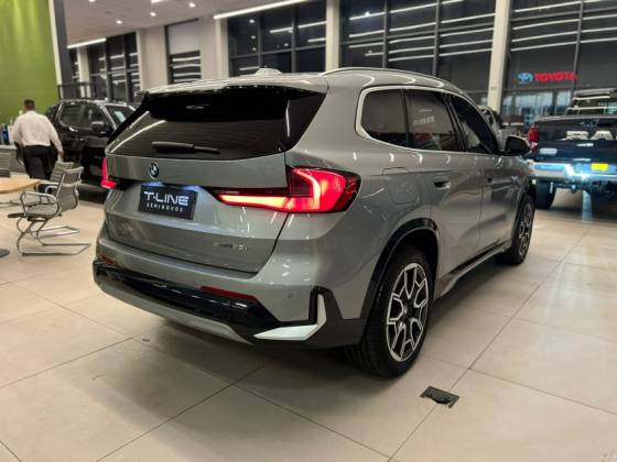 BMW X1 2.0 16V TURBO GASOLINA SDRIVE20I X-LINE STEPTRONIC — foto 3