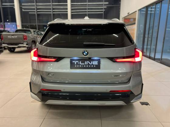 BMW X1 2.0 16V TURBO GASOLINA SDRIVE20I X-LINE STEPTRONIC — foto 4