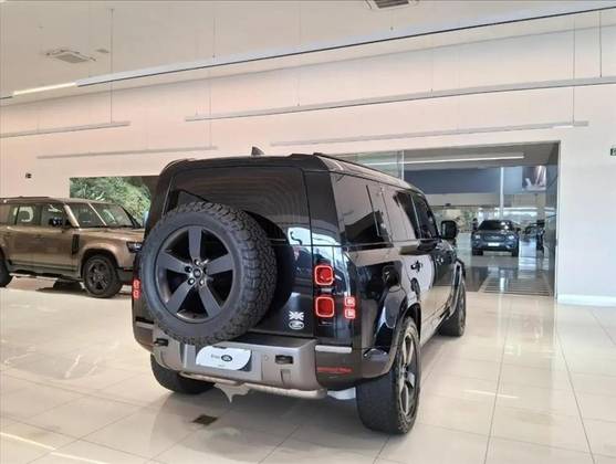 LAND ROVER DEFENDER 3.0 D300 TURBO DIESEL MHEV 110 X-DYNAMIC SE AWD AUTOMÁTICO — foto 4